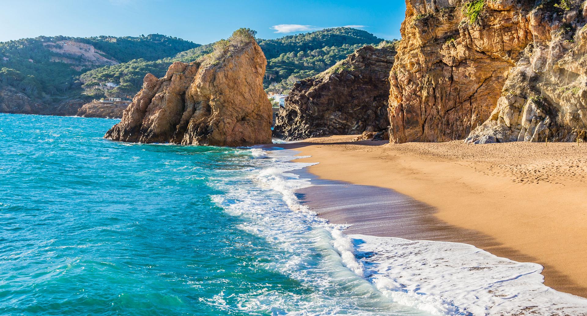 Sa Blava Kayaks és una empresa dedicada al lloguer de kayaks i paddlesurf. Va néixer amb la voluntat de compartir la nostra passió pel mar i fer-vos gaudir de la Costa Brava. VOLEM SER LA SUMA DE BONES EXPERIÈNCIES.cala-illa-roja-begur-playas-hotel-galena-mas-comangau-costa-brava-1706094426