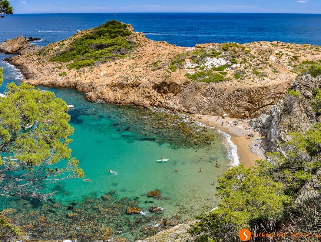 Sa Blava Kayaks és una empresa dedicada al lloguer de kayaks i paddlesurf. Va néixer amb la voluntat de compartir la nostra passió pel mar i fer-vos gaudir de la Costa Brava. VOLEM SER LA SUMA DE BONES EXPERIÈNCIES. cala-sa-tuna-begur-costa-brava